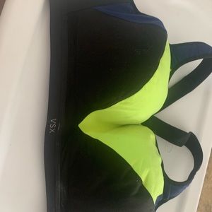 Victoria Secrets sports bra 38DDD